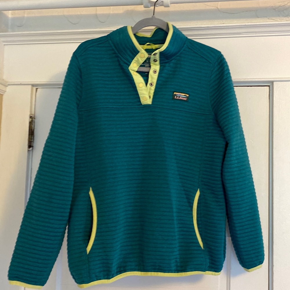 L.L. Bean airlight pullover